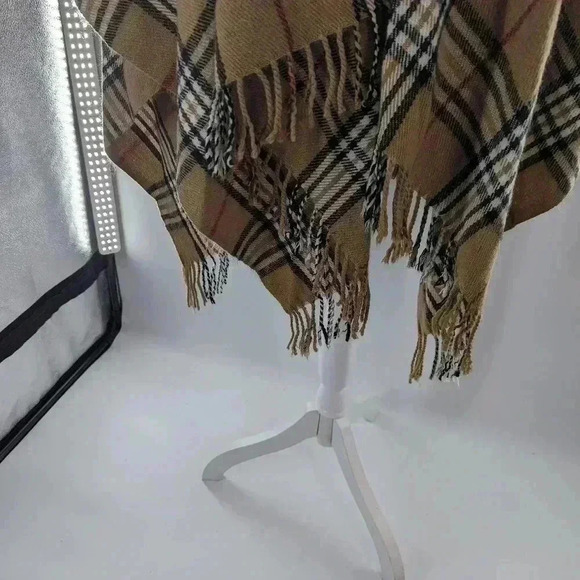 V.Fraas Womens Cape One Size Tan Black Plaid Open Front Wrap Shawl Layer - Picture 2 of 8